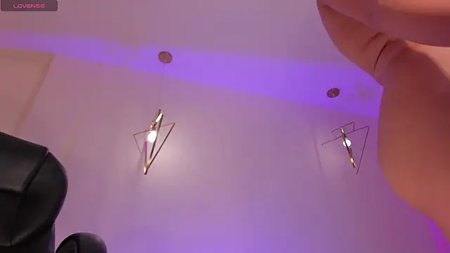 DonnaStonne online show from 18, 1, 2025