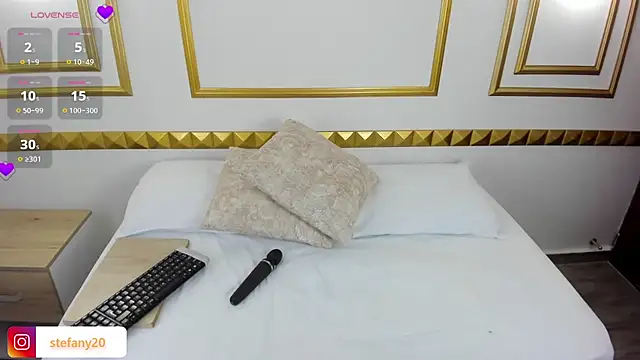 amor smith  online show from 23, 2, 2025