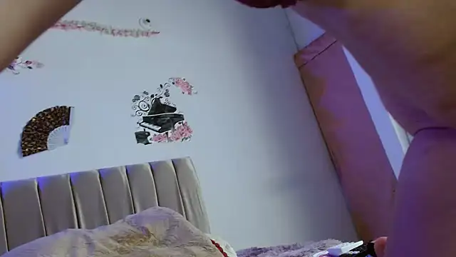 Snapshot of Sexylove_1977 chatting on 22, 11, 2025 Sexylove 1977 online show from 22, 11, 2025