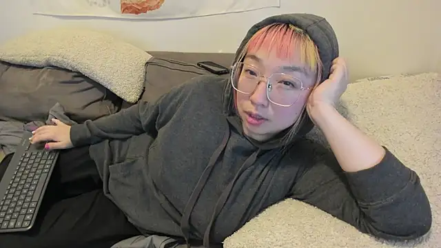 luxgray online show from 5, 12, 2024