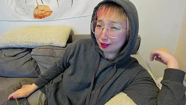 luxgray online show from 1, 2, 2025