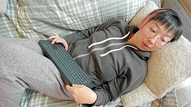 luxgray online show from 14, 10, 2025