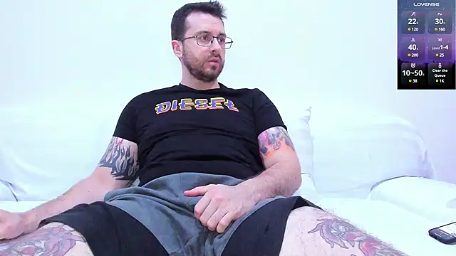 Snapshot of JayXCee_Official chatting on 28, 12, 2024 JayXCee Official online show from 28, 12, 2024