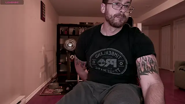 Snapshot of JayXCee_Official chatting on 8, 11, 2025 JayXCee Official online show from 8, 11, 2025