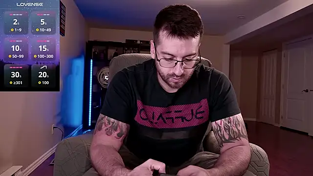 Snapshot of JayXCee_Official chatting on 17, 11, 2025 JayXCee Official online show from 17, 11, 2025