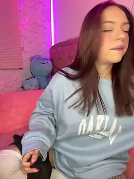 Snapshot of YovngBaby chatting on 14, 1, 2026 YovngBaby online show from 14, 1, 2026