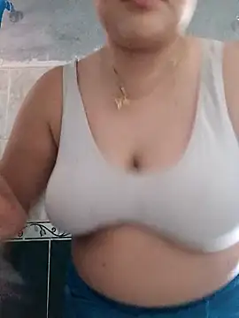 Snapshot of Liancy chatting on 1, 1, 2025 Liancy online show from 1, 1, 2025