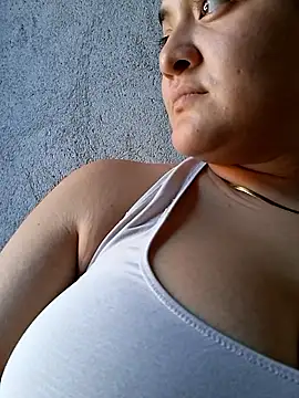 Snapshot of Liancy chatting on 21, 9, 2025 Liancy online show from 21, 9, 2025