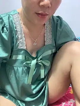 Snapshot of Baby-bigtits chatting on 28, 9, 2025 Baby-bigtits online show from 28, 9, 2025