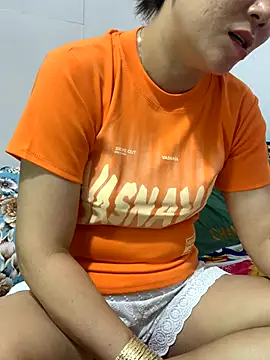 Snapshot of Baby-bigtits chatting on 3, 10, 2025 Baby-bigtits online show from 3, 10, 2025