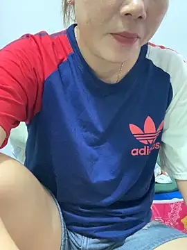 Snapshot of Baby-bigtits chatting on 19, 10, 2025 Baby-bigtits online show from 19, 10, 2025