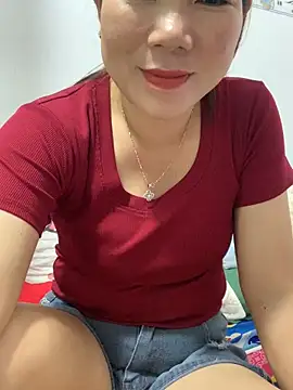 Snapshot of Baby-bigtits chatting on 3, 11, 2025 Baby-bigtits online show from 3, 11, 2025