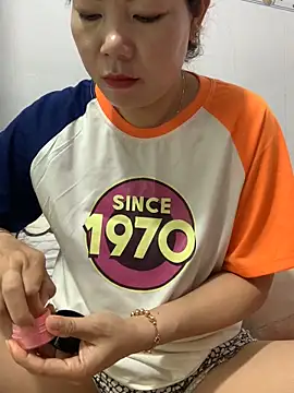 Snapshot of Baby-bigtits chatting on 6, 11, 2025 Baby-bigtits online show from 6, 11, 2025