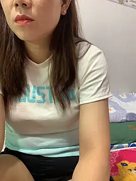 Snapshot of Baby-bigtits chatting on 8, 11, 2025 Baby-bigtits online show from 8, 11, 2025