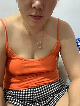 Snapshot of Baby-bigtits chatting on 15, 11, 2025 Baby-bigtits online show from 15, 11, 2025