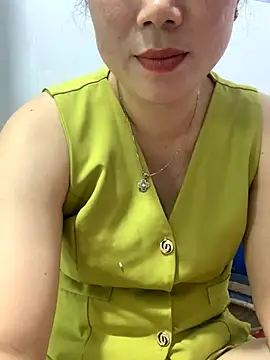 Snapshot of Baby-bigtits chatting on 4, 12, 2025 Baby-bigtits online show from 4, 12, 2025