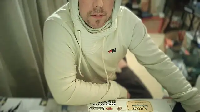 Snapshot of Rock_Pierce chatting on 15, 3, 2025 Rock Pierce online show from 15, 3, 2025