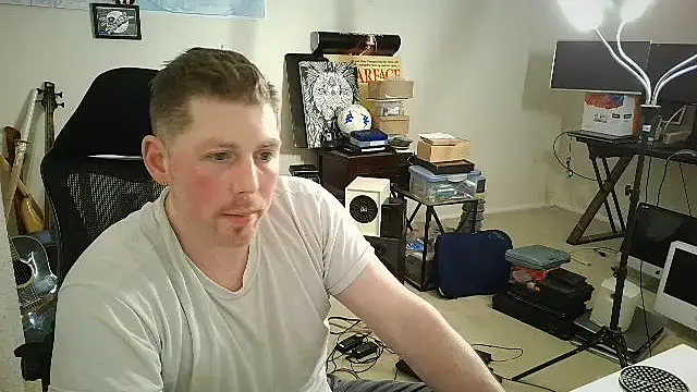 Snapshot of Rock_Pierce chatting on 21, 10, 2025 Rock Pierce online show from 21, 10, 2025