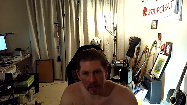 Snapshot of Rock_Pierce chatting on 15, 6, 2026 Rock Pierce online show from 15, 6, 2026