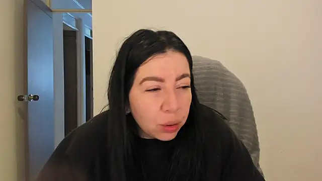 Snapshot of Im_coco chatting on 10, 9, 2025 Im coco online show from 10, 9, 2025