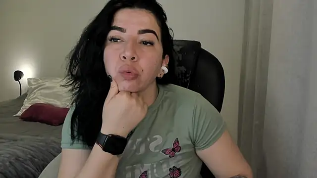 Snapshot of Im_coco chatting on 4, 12, 2025 Im coco online show from 4, 12, 2025