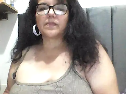 Snapshot of kassandra02 chatting on 10, 9, 2025 kassandra02 online show from 10, 9, 2025