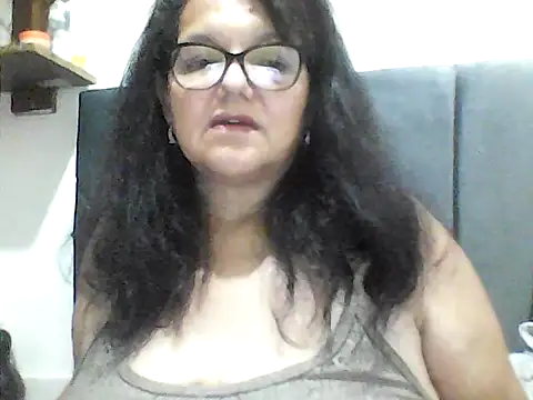 Snapshot of kassandra02 chatting on 9, 10, 2025 kassandra02 online show from 9, 10, 2025