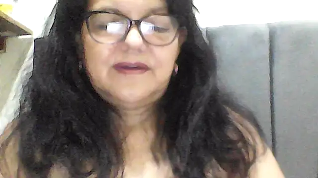 Snapshot of kassandra02 chatting on 28, 10, 2025 kassandra02 online show from 28, 10, 2025
