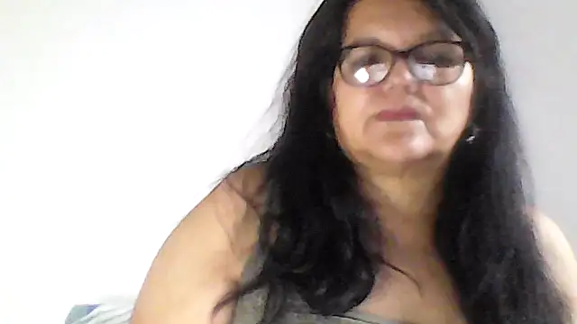 Snapshot of kassandra02 chatting on 9, 11, 2025 kassandra02 online show from 9, 11, 2025