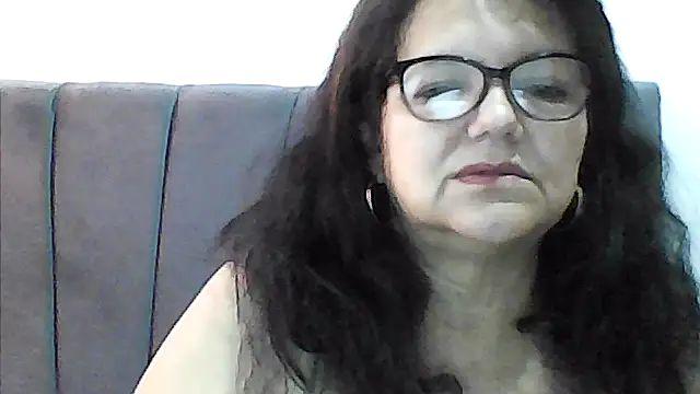 Snapshot of kassandra02 chatting on 28, 11, 2025 kassandra02 online show from 28, 11, 2025