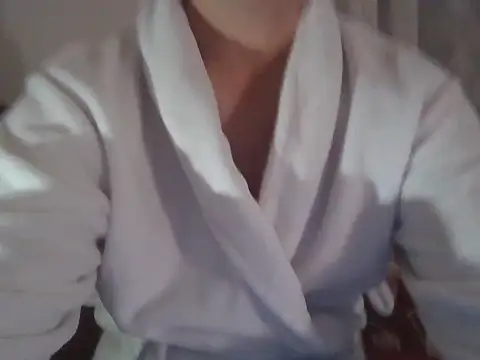 Snapshot of fikoivos chatting on 4, 11, 2025 fikoivos online show from 4, 11, 2025