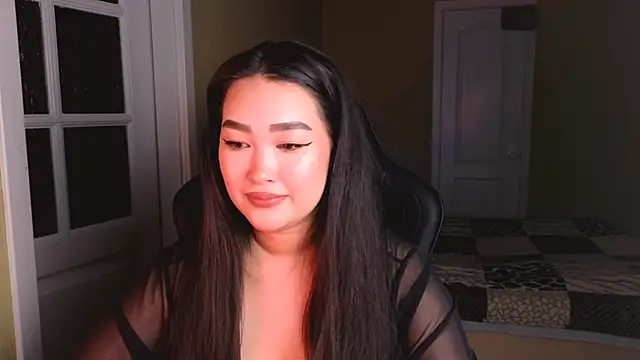 Snapshot of Erica_Wayne chatting on 19, 12, 2024 Erica Wayne online show from 19, 12, 2024