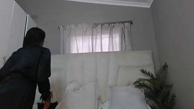 Snapshot of naughtyblackdolie chatting on 11, 1, 2025 naughtyblackdolie online show from 11, 1, 2025