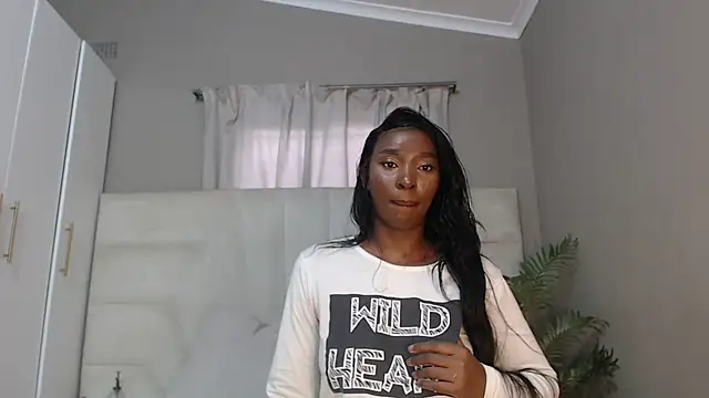 Snapshot of naughtyblackdolie chatting on 7, 3, 2025 naughtyblackdolie online show from 7, 3, 2025