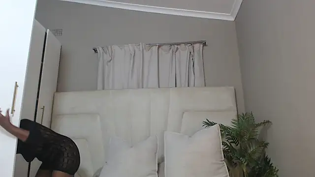 Snapshot of naughtyblackdolie chatting on 15, 3, 2025 naughtyblackdolie online show from 15, 3, 2025