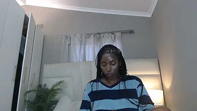 Snapshot of naughtyblackdolie chatting on 3, 10, 2025 naughtyblackdolie online show from 3, 10, 2025