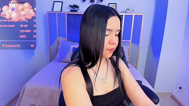 Hanna  Becker  online show from 3, 11, 2025