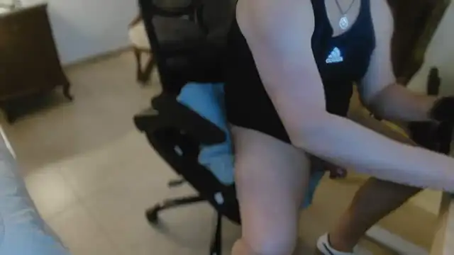 Snapshot of slzypvtpig chatting on 20, 12, 2025 slzypvtpig online show from 20, 12, 2025