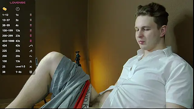 Snapshot of charlie_smiley chatting on 2, 12, 2024 charlie smiley online show from 2, 12, 2024