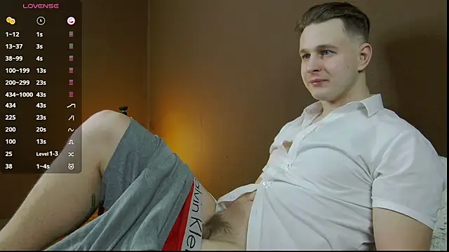 Snapshot of charlie_smiley chatting on 5, 12, 2024 charlie smiley online show from 5, 12, 2024