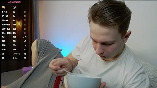 Snapshot of charlie_smiley chatting on 22, 2, 2025 charlie smiley online show from 22, 2, 2025