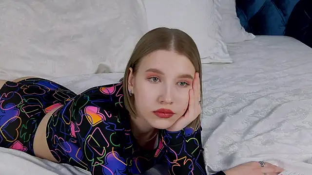 Snapshot of LiliLinn chatting on 7, 2, 2025 LiliLinn online show from 7, 2, 2025