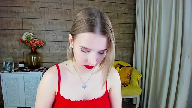 Snapshot of LiliLinn chatting on 14, 2, 2025 LiliLinn online show from 14, 2, 2025