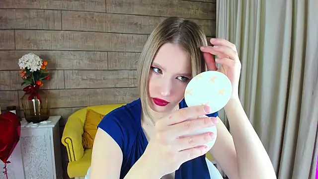 Snapshot of LiliLinn chatting on 19, 2, 2025 LiliLinn online show from 19, 2, 2025