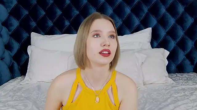 Snapshot of LiliLinn chatting on 21, 2, 2025 LiliLinn online show from 21, 2, 2025