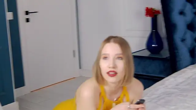 Snapshot of LiliLinn chatting on 21, 2, 2025 LiliLinn online show from 21, 2, 2025