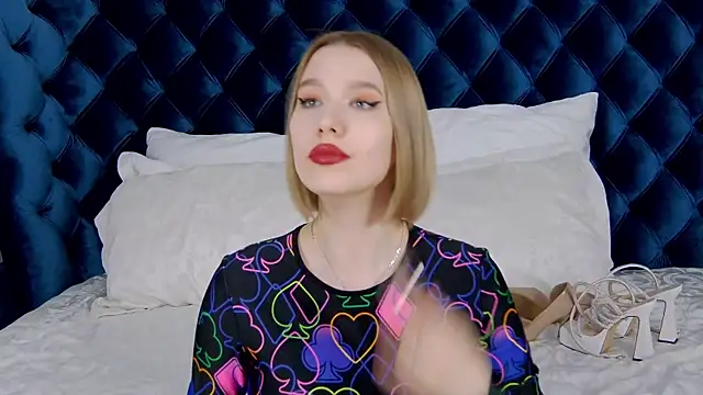 Snapshot of LiliLinn chatting on 22, 2, 2025 LiliLinn online show from 22, 2, 2025