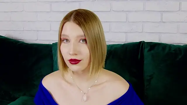 Snapshot of LiliLinn chatting on 24, 2, 2025 LiliLinn online show from 24, 2, 2025