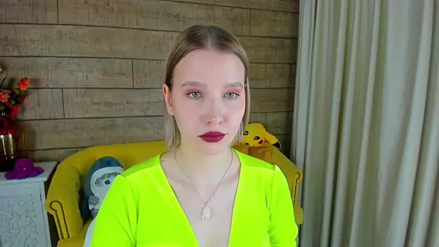 Snapshot of LiliLinn chatting on 26, 2, 2025 LiliLinn online show from 26, 2, 2025