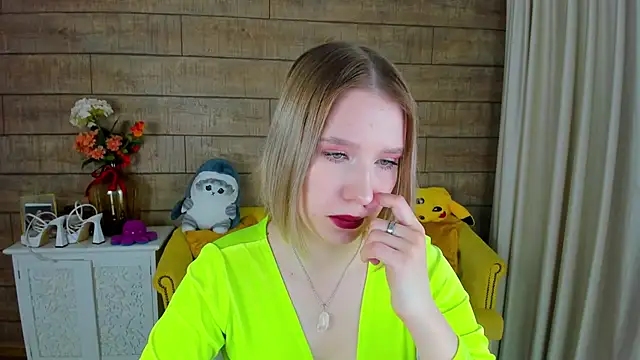 Snapshot of LiliLinn chatting on 26, 2, 2025 LiliLinn online show from 26, 2, 2025